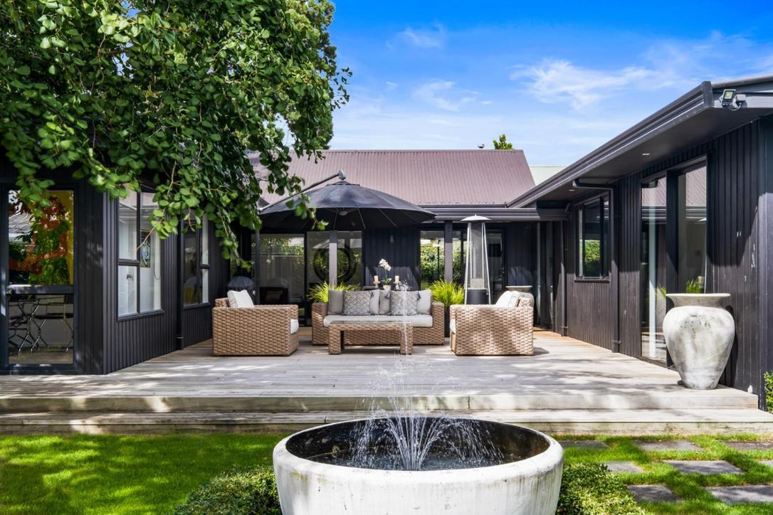 Black Luxury Lodge Blenheim Exterior foto