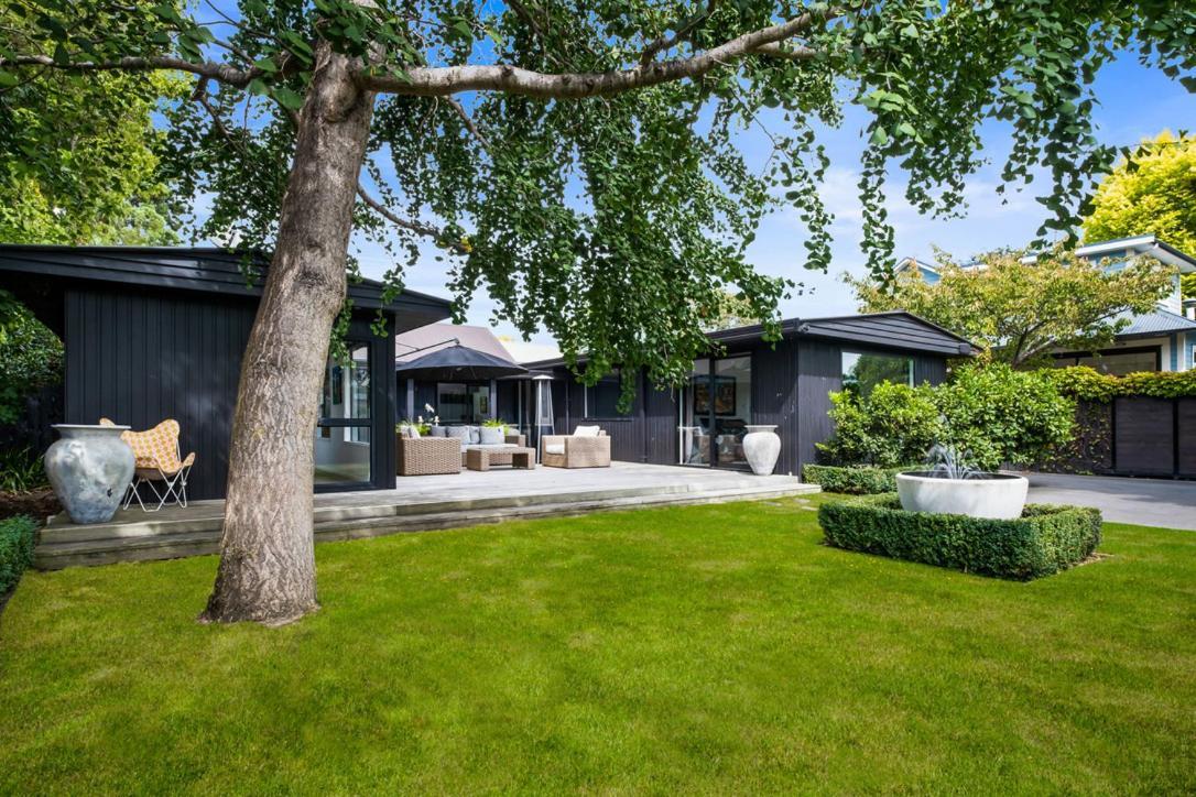 Black Luxury Lodge Blenheim Exterior foto